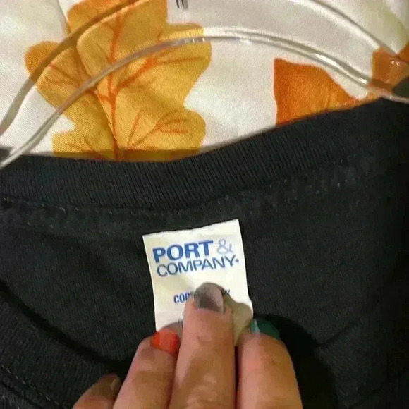 Skull T-shirt. Black with many colors on skull. 100%cotton. - Picture 3 of 4